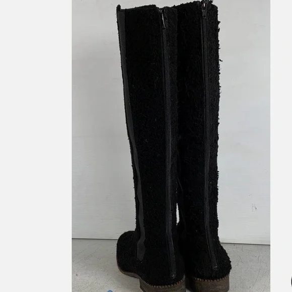 Free People Suede Boots w/Back Zipper and Low Heel   Black Size 41 - Picture 2 of 6